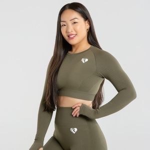 NWT Cropped Long Sleeve Top - Olive - Small - Women's Best